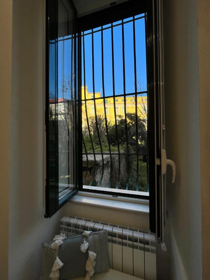 The Secret Garden Apartment Салерно Екстериор снимка