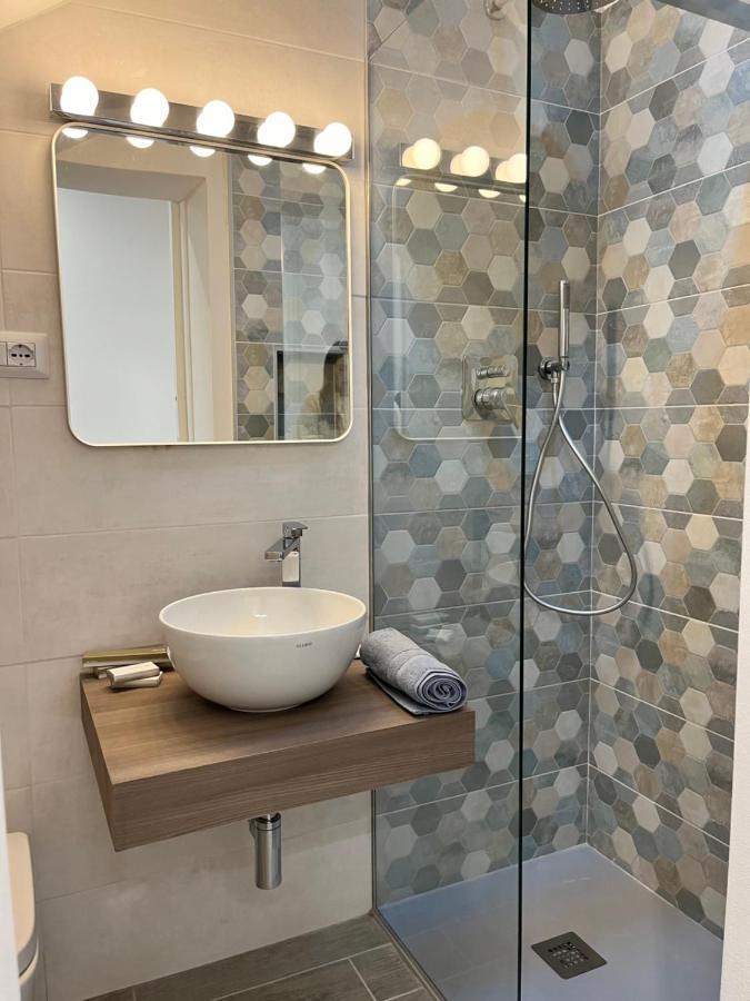 The Secret Garden Apartment Салерно Екстериор снимка